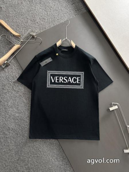 VERSACE大人気コラボ商品 今季大注目 大人で素敵半袖Tシャツ 2026スーパーコピー 4