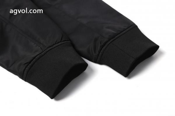 VERSACEセールで破格 お手頃価格で人気商品 一味違うデザイン通販 ブランドジャケット 4