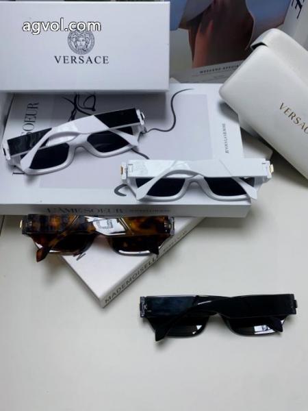 お洒落アイテム 魅力的アイテム 先行販売サングラスブランド 偽物 激安 通販VERSACE 4