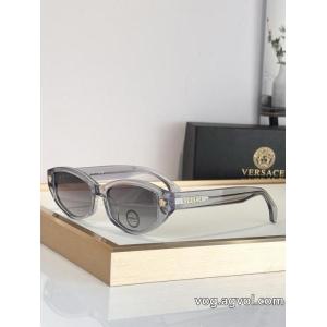  2026ブランドコピーサングラスVERSACE最新で一目惚れ 秀逸アイテム 都会的な印象..