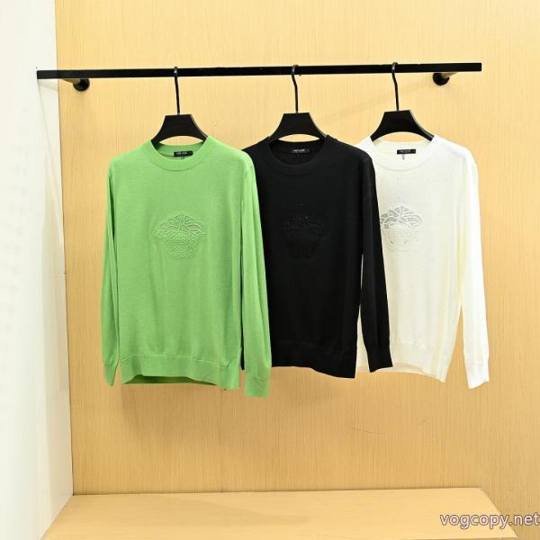 ブランド コピー 販売セーター格安*出品*新品 人気雑誌掲載 今からの季節にピッタリ！ VERSACE 0 