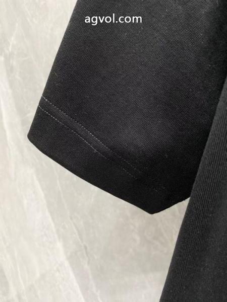 Tシャツ一番素敵 希少なアイテム 赤字超特価限定セールコピー 商品 販売ヴェルサーチ. 4
