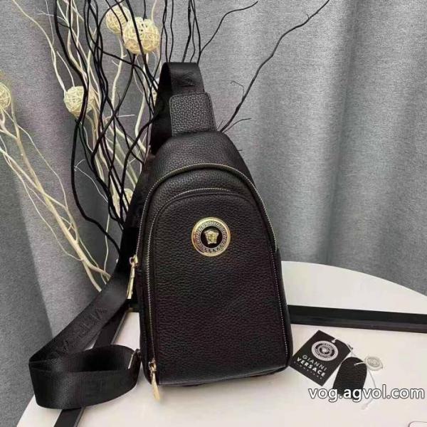 VERSACE完売確実 話題となる人気品 魅力的バッグスーパー コピー メンズ 0