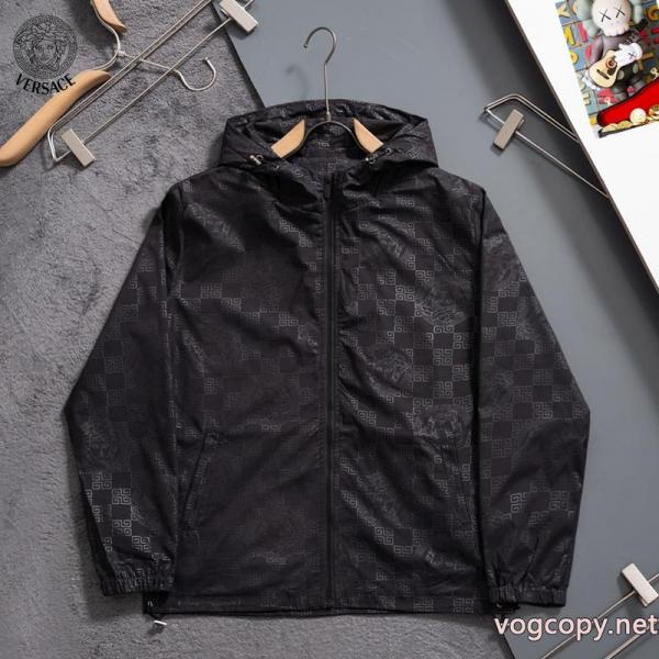 激安 通販 専門店ジャケットVERSACE今流行！ 今年人気アイテム 超HOT新品商品 0 