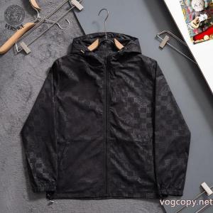 激安 通販 専門店ジャケットVERSACE今流行！ 今年人気アイテム 超HOT新品商品